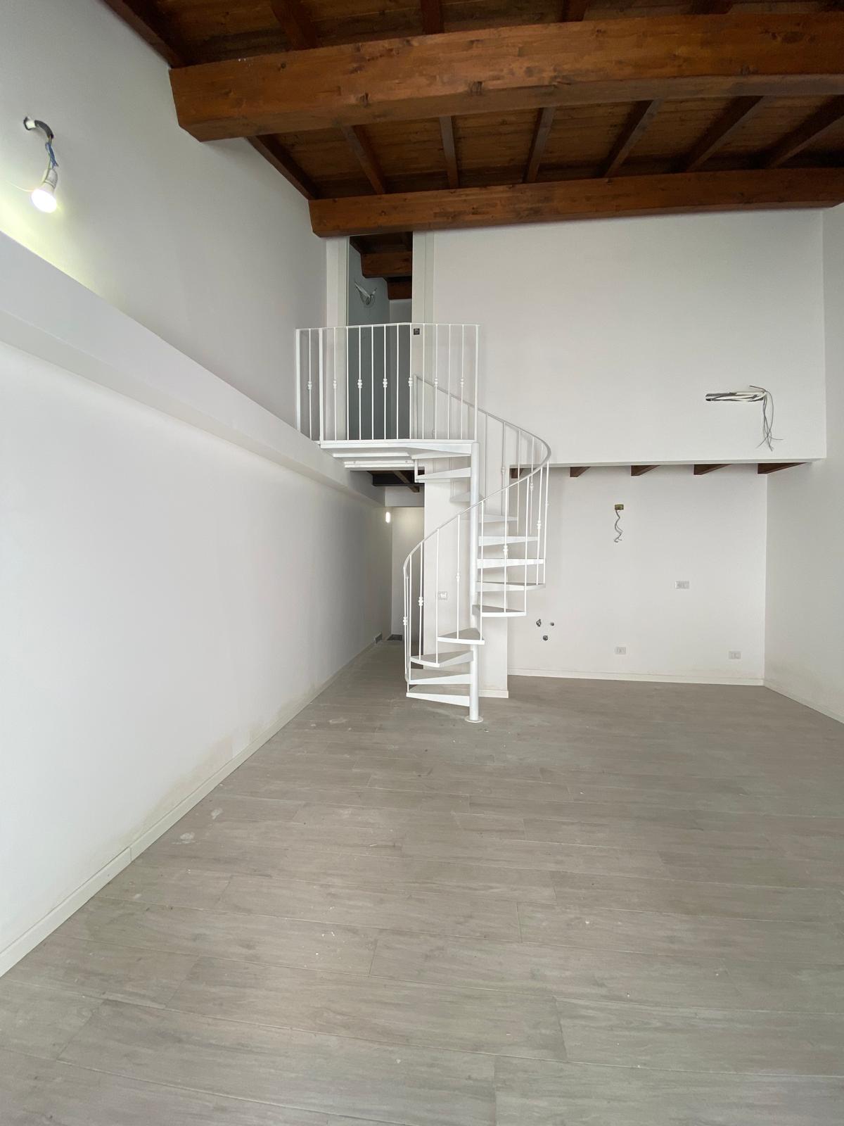 Appartamento in vendita a Viterbo centro, Viterbo - Bilocale con terrazzo in vendita al centro storico di Viterbo