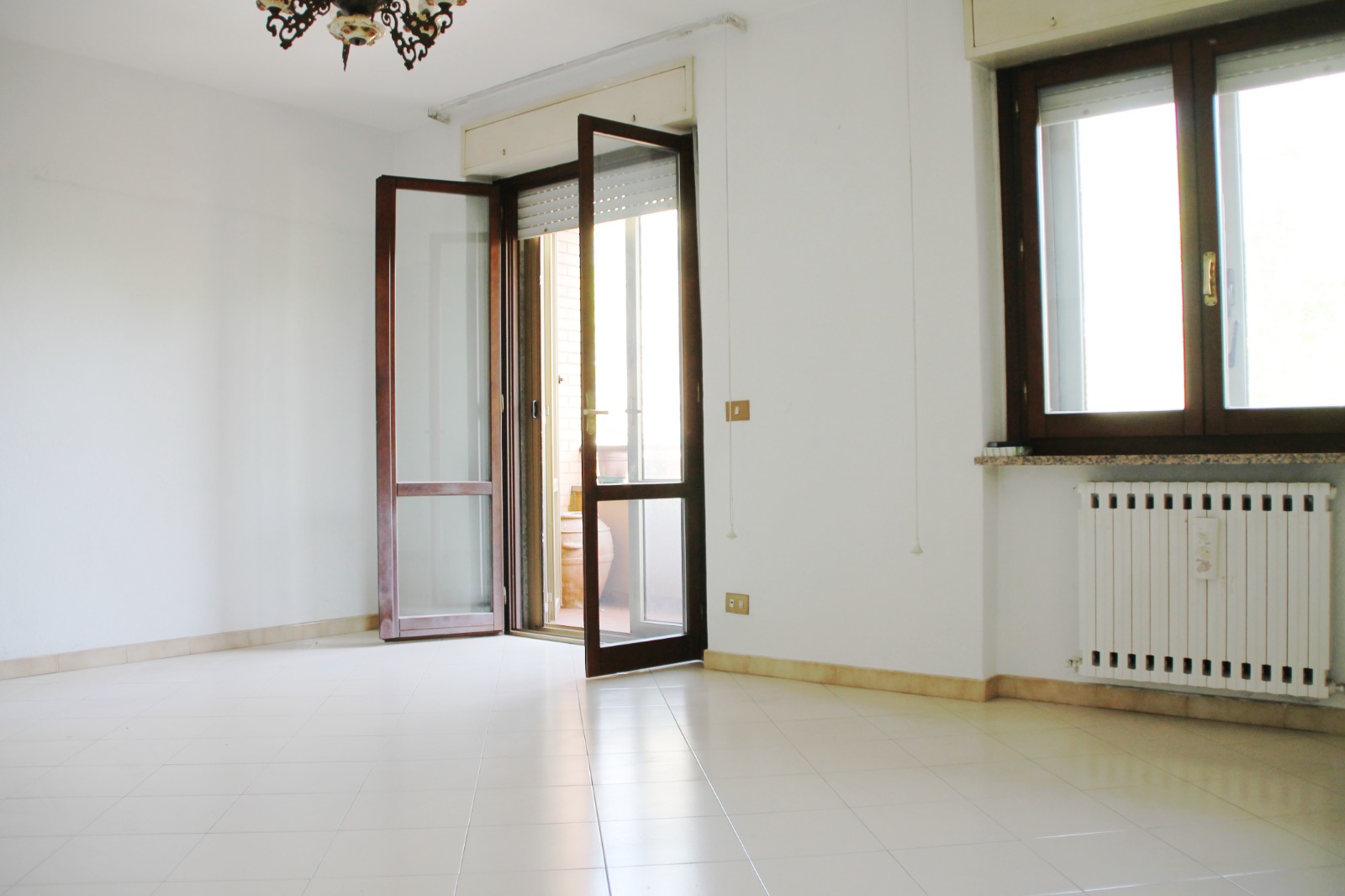 Appartamento in vendita a Santa Barbara, Viterbo - Quadrilocale in vendita a Viterbo - ampio e luminoso con garage