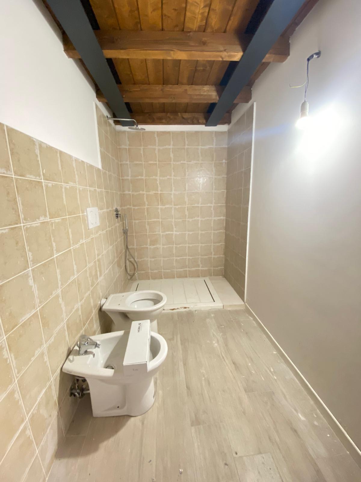 Struttura Indipendente in vendita a Viterbo Centro, Viterbo - Agenzia Immobiliare Viterbo - Anteprima 7