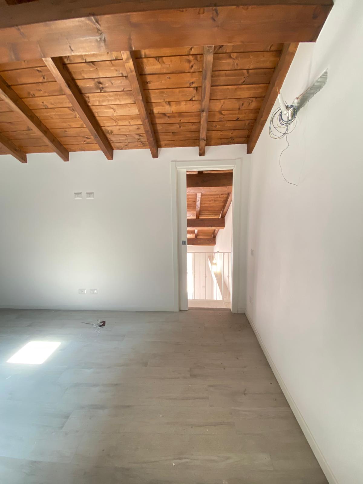 Struttura Indipendente in vendita a Viterbo Centro, Viterbo - Agenzia Immobiliare Viterbo - Anteprima 9